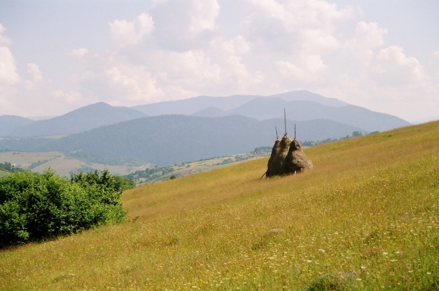 Podkarpatská Rus 2006 - přechod poloniny Boržava - 124